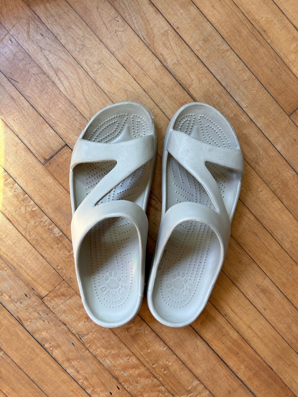 Dawgs Women's Sandals in Light Beige